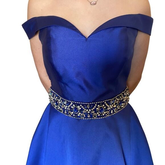 The Secret Dress Off the Shoulders Elegant Blue Formal Prom Dress - Picture 2 of 16